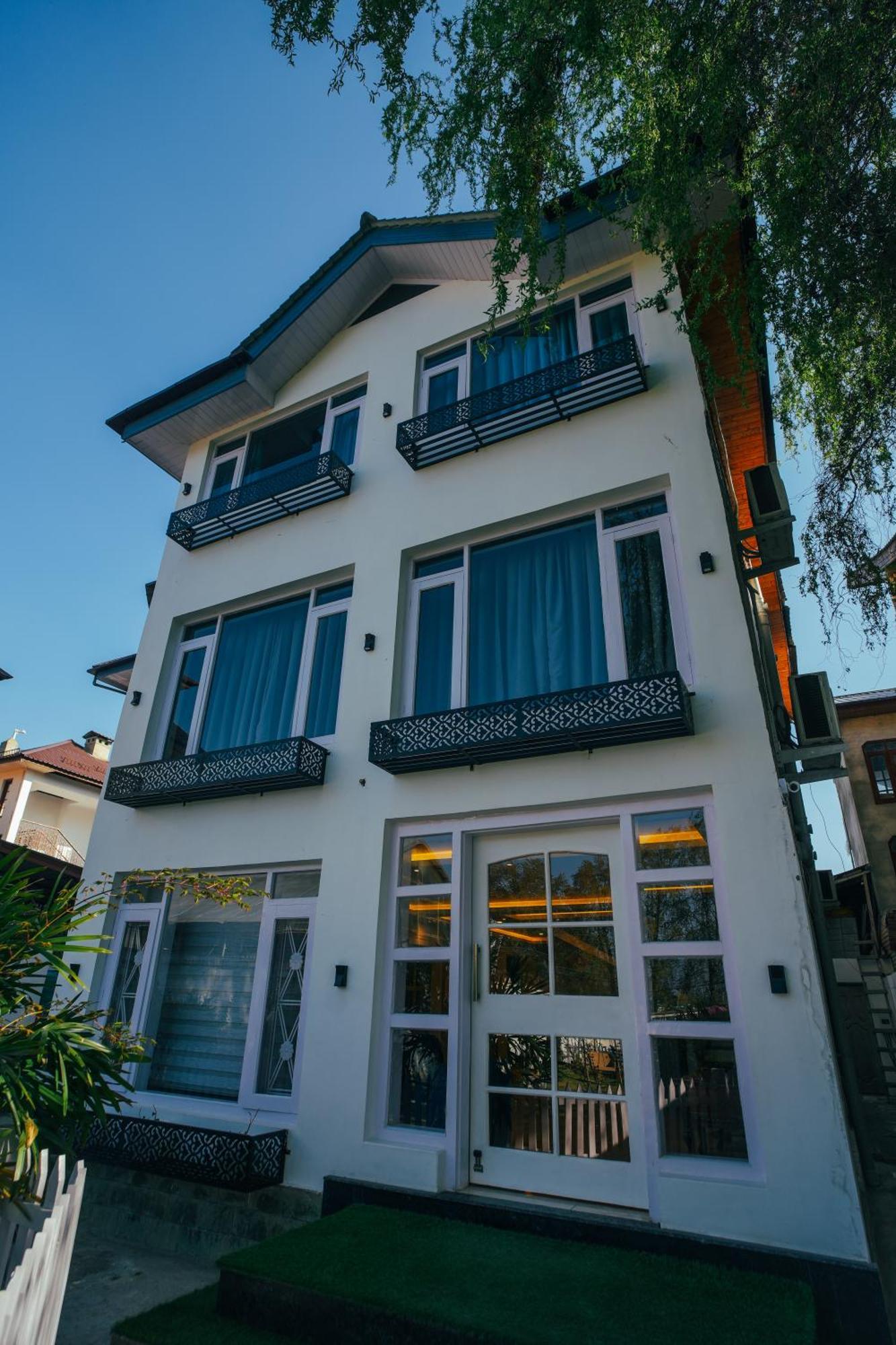 De Elaaf The Luxury Stay Srīnagar Extérieur photo