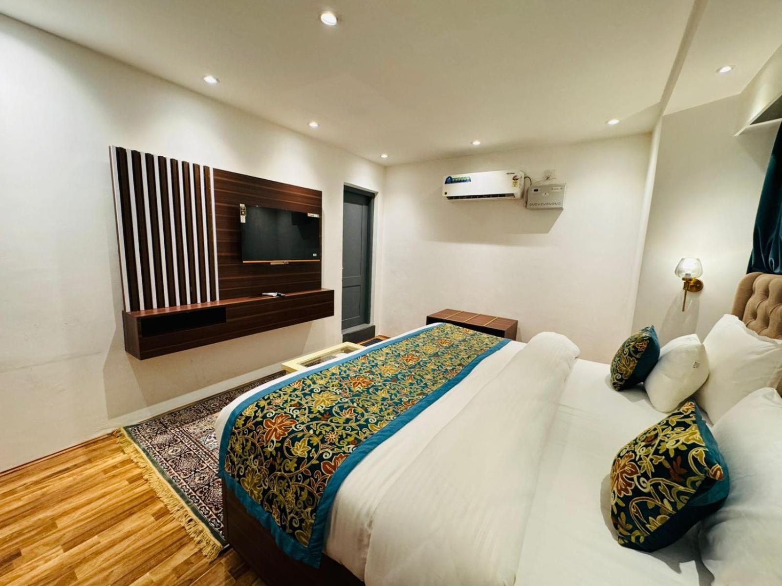 De Elaaf The Luxury Stay Srīnagar Extérieur photo