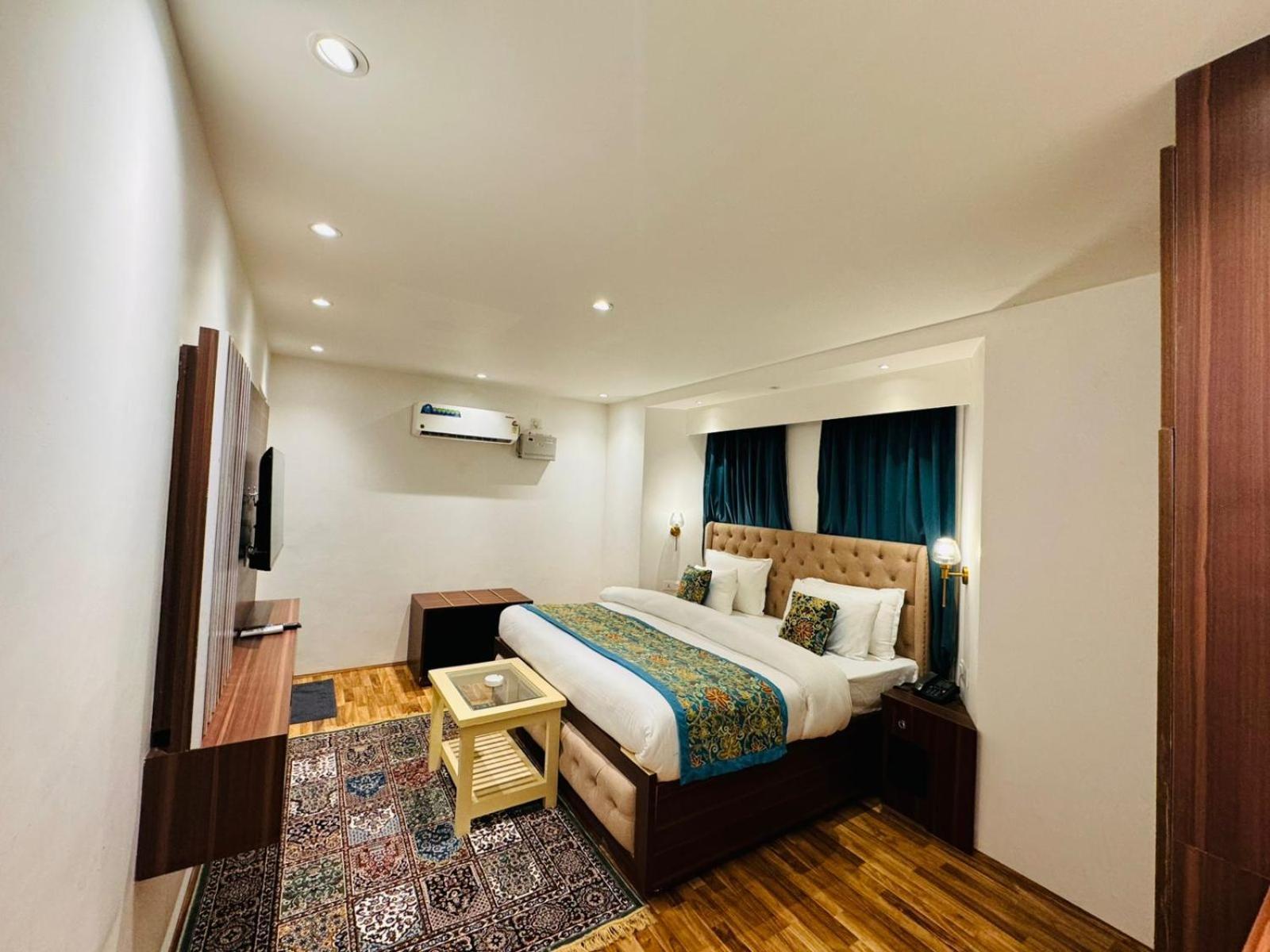 De Elaaf The Luxury Stay Srīnagar Extérieur photo