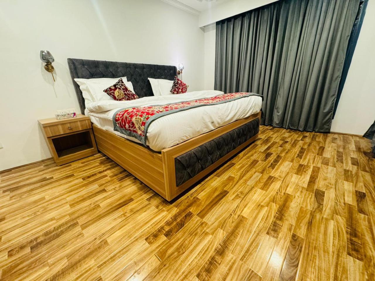 De Elaaf The Luxury Stay Srīnagar Extérieur photo
